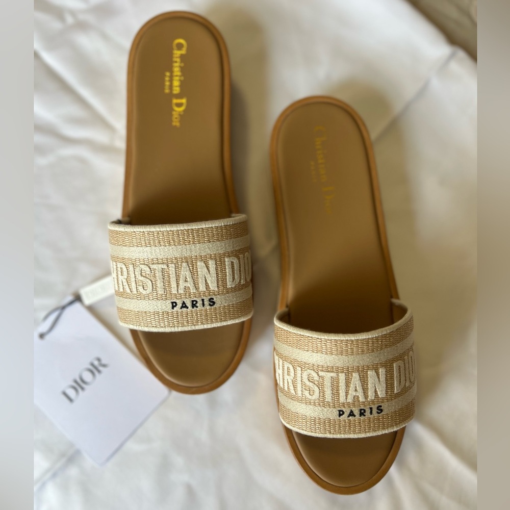 Dioriviera Dway Platform Slide